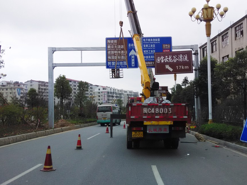 高速公路龙门架