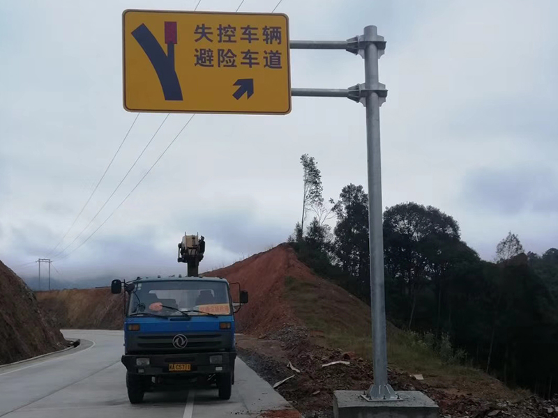 交通指路标志牌价格